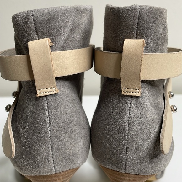 Joe’s Grey Suede Stacked Heel Tan Ankle Strap Pumps Heels Size 7.5 - Picture 7 of 13